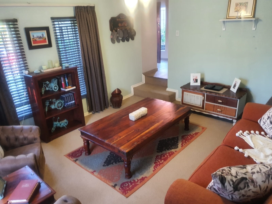 3 Bedroom Property for Sale in Safari Gardens North West